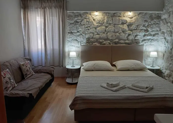 Carol 3* Trogir
