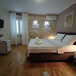 Carol 트로기르