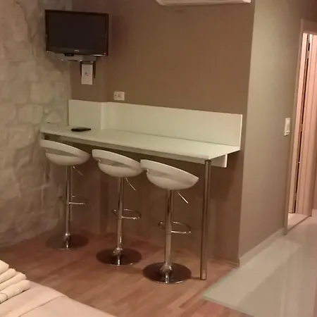 卡罗尔罗姆斯酒店 3*