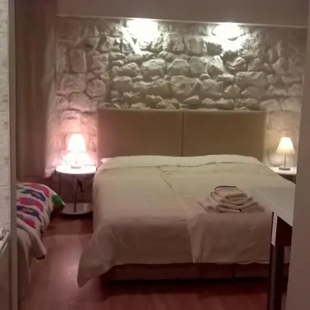 Carol Guest house