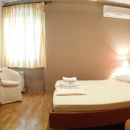 Guest house Carol Trogir
